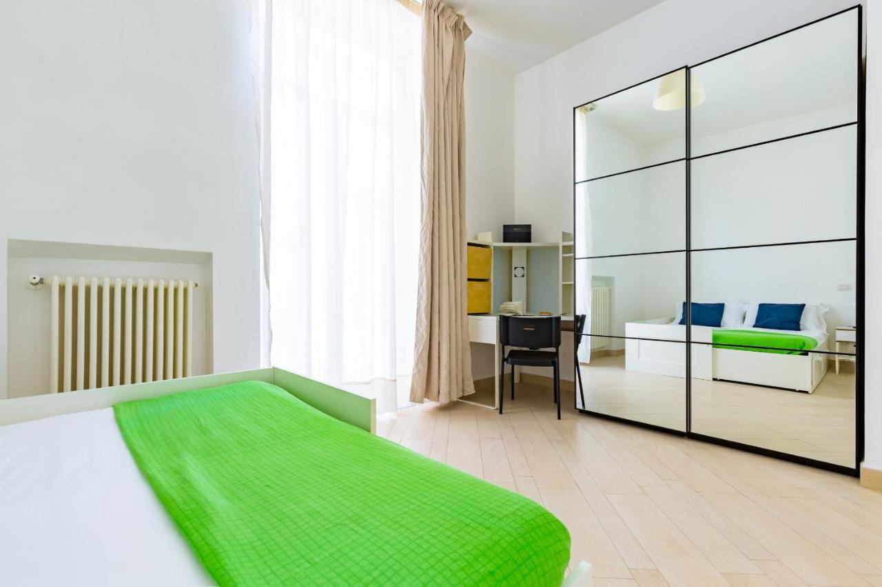 Apartment With Balcony In Palazzo Diaz By Wonderful Italy Napoli Ngoại thất bức ảnh